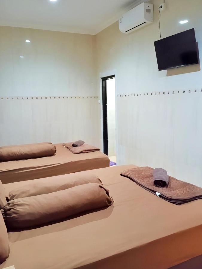 De Patuk Homestay Yogyakarta Ngoại thất bức ảnh