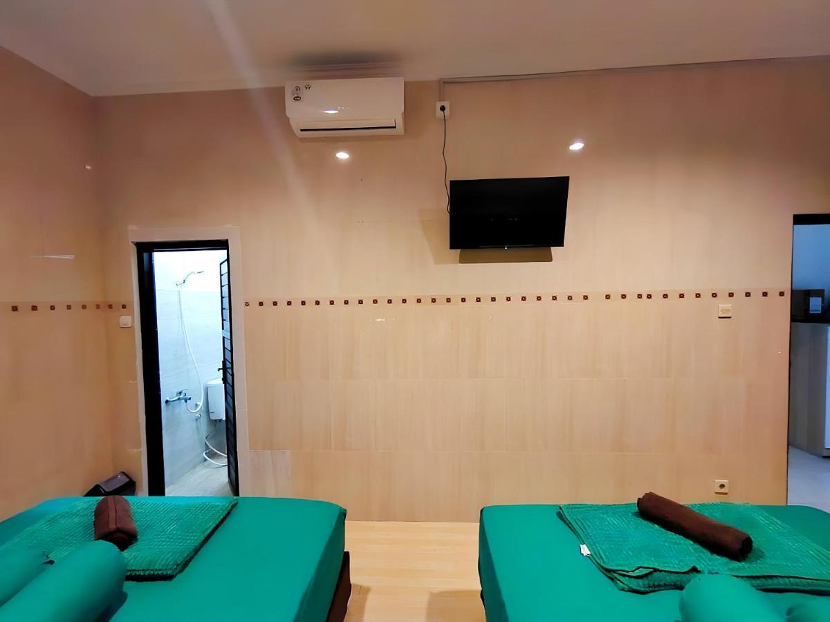 De Patuk Homestay Yogyakarta Ngoại thất bức ảnh